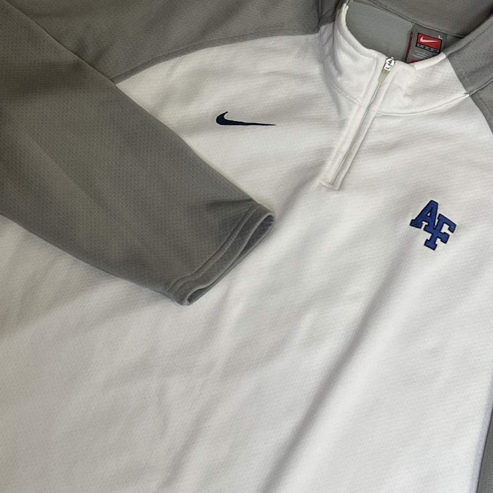 Nike Dri Fit Air Force Falcons White  1/4 Zip Pullover Mens Large Performance